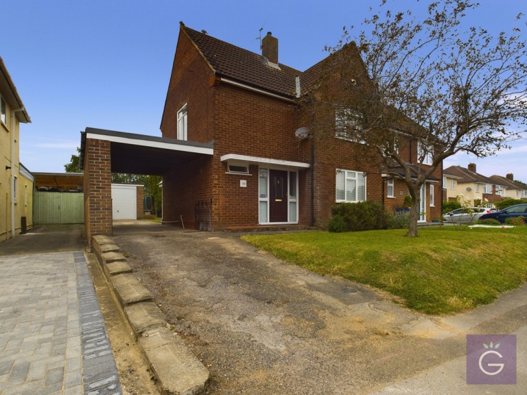 Haddon Drive, Woodley, RG5