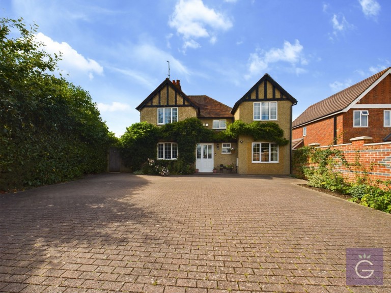 Butts Hill Road, Woodley, RG5