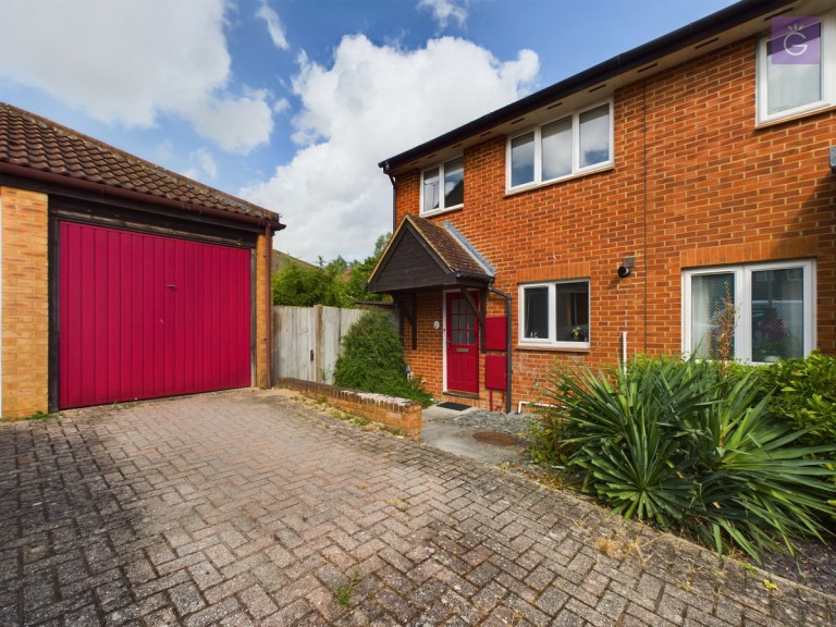 Poundfield Way, Twyford, RG10